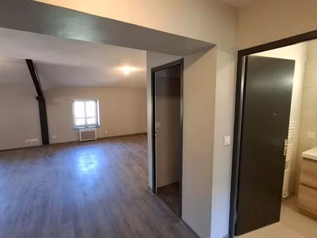 loue appart f3 refait