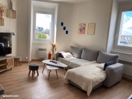 beau t2 meublé 33m2 lumineux refait à neuf en 2023