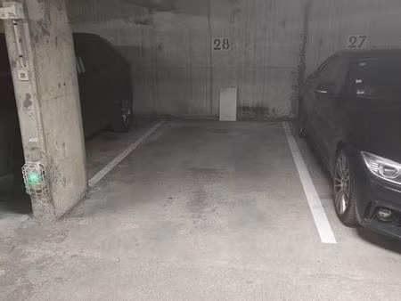 place de parking à louer