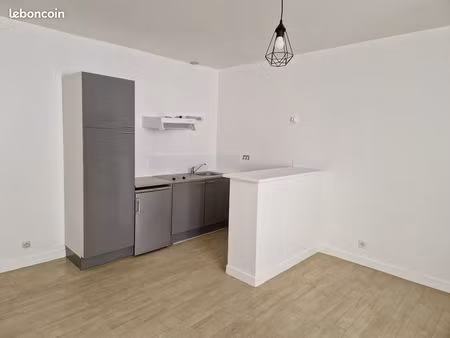 grand studio lumineux