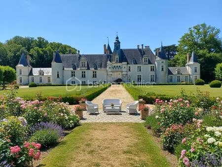 chateau de 1 300 m² à bourges
