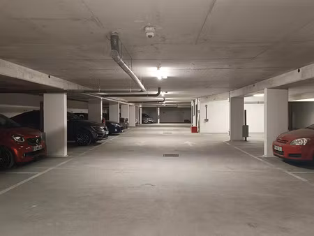 places de parkings en sous sol