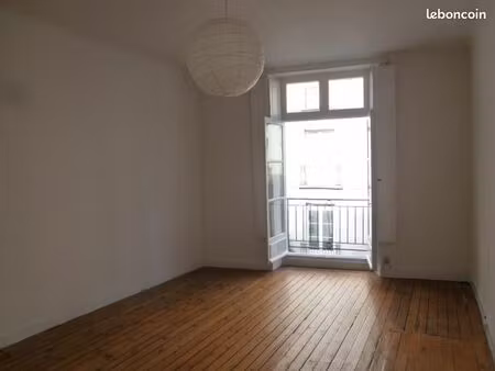 studio 22m² proche place graslin / hyper centre