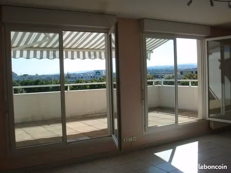 appartement à louer 80m2 + terrasse