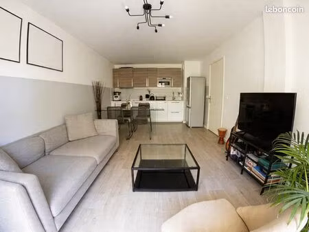 t3 récent 2019 avec terrasse  parking et cave – centre boissy-saint-léger  rer a à 5 min à