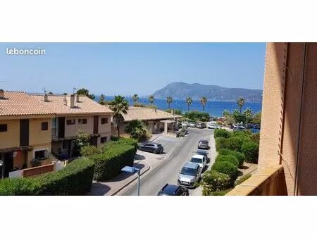 location t2. 54m² de sept 2026 à mai 2027