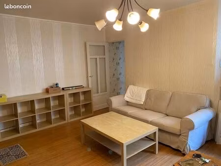 t2 57 m2 meublé à louer lille république