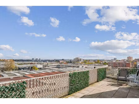 appartement 4 pièces 85m² avec vue panoramique et extérieurs