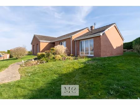 plain pied 4 chambres double garage et beau terrain sans svi