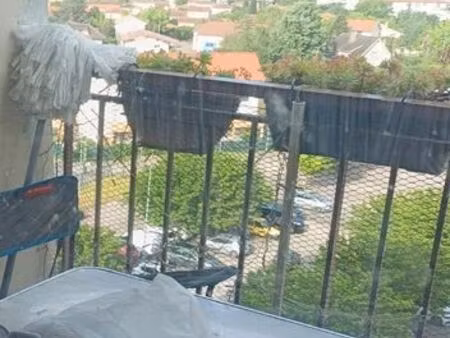 vends t4 loué a corbas