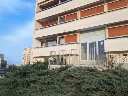 appartement lumineux t2 50m2