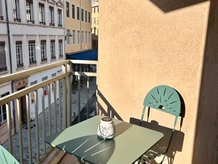 rare à la vente – studio meublé avec balcon  cœur lyon croix-rousse - calme & lumineux