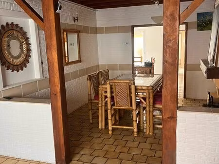 appartement meublé 70 m² rez de chaussée + petite cour