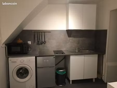 studio meublé à 2 minutes de la gare