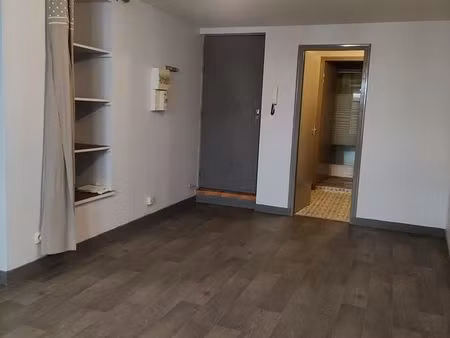 studio 27 m2 à louer à melle (79500)