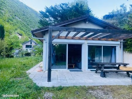 location meublée maison petit loft bail de mobilité 45m² terrain parking saisonnier