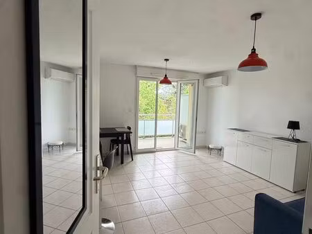 appartement t2 saint-sulpice la pointe