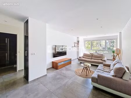 appartement 3 pièces 82 m²