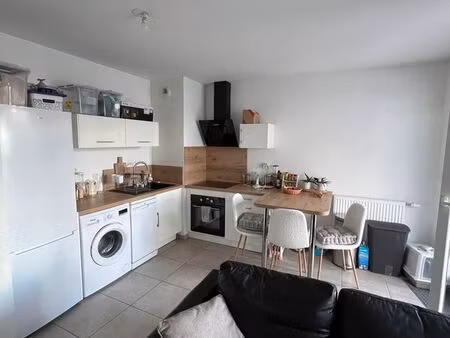 location t2 avec terrasse