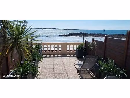 t2 meublé front de mer larmor-plage