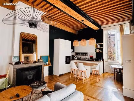 coup de cœur : canut de caractère – rénove  clé en main- pentes de la croix rousse