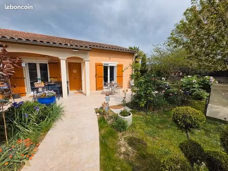 belle maison de plein pied au centre de condrieu