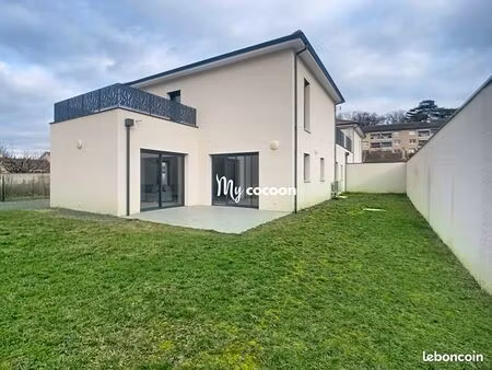 maison 5 pièces 136 m²
