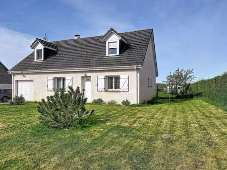 maison d'habitation vivable de plain-pied  4 chambres  au calme .