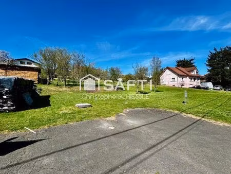 terrain à bâtir d'environ 6  15 ares