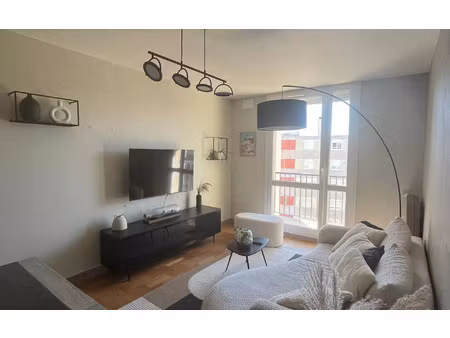 location appartement  m² t-2 à limoges  650 €