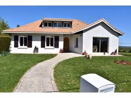 vente maison à boismé (79300) : à vendre / 136m² boismé