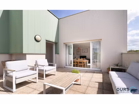 un superbe 3 pièces de 75 m² avec terrasse de 22 m² à 10 min