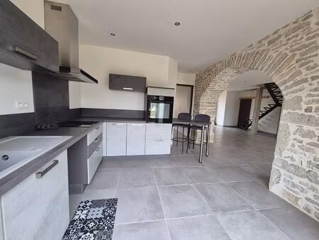 ensemble de deux maisons de village 145 m2 sur 644 m2 de terrain