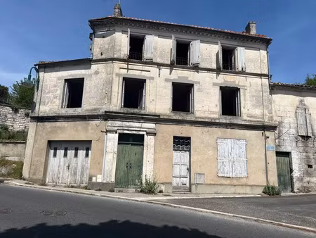 vente maison 6 pièces 142 m² à voeuil-et-giget (16400)  87 920 €