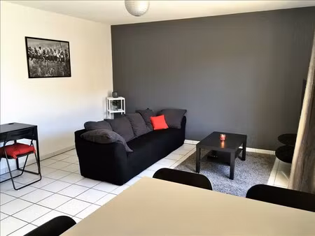 location appartement 2 pièces 43m²