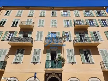 à vendre très bel appartement 4 pièces avec balcon et cave  78 m²