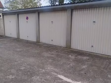 box / garage loué – rentabilité 8 6% – investissement clé en main