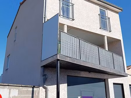 maison f4 chappes avec grand garage et dépendance