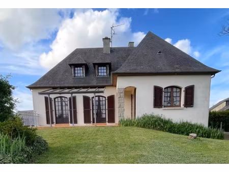 vente maison 6 pièces 182 m² oisseau (53300)