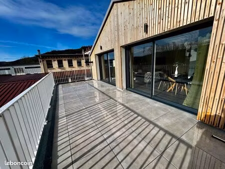 maison neuve avec terrasse en centre ville
