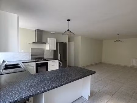 appartement t4  centre ville  rez de chaussée