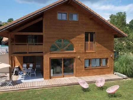 maison en bois 6 pièces 177 m² avec loft – vue dégagée