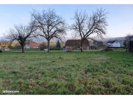 terrain constructible 922m2