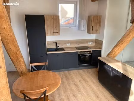 appartement meublé refait à neuf avec clim convertible