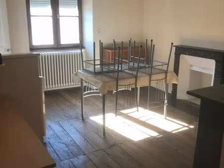 loue studio 340 euros