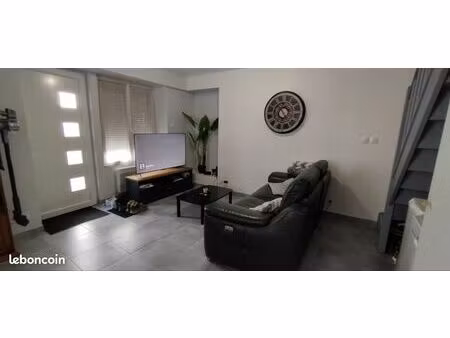 location maison de ville escassefort