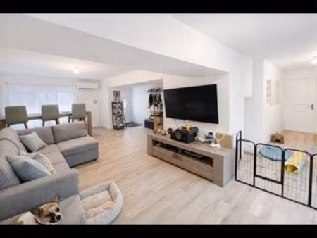 maison de ville à louer