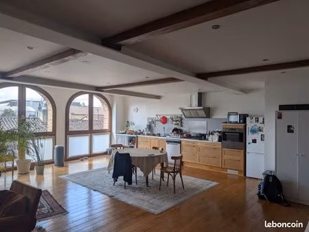 duplex t4 centre ville l'isle jourdain