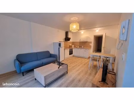 f2 meublé proche lycée p. bourdan