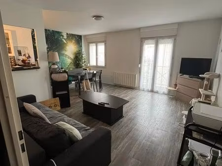 particulier loue f2 (57 m2) orléans hyper centre